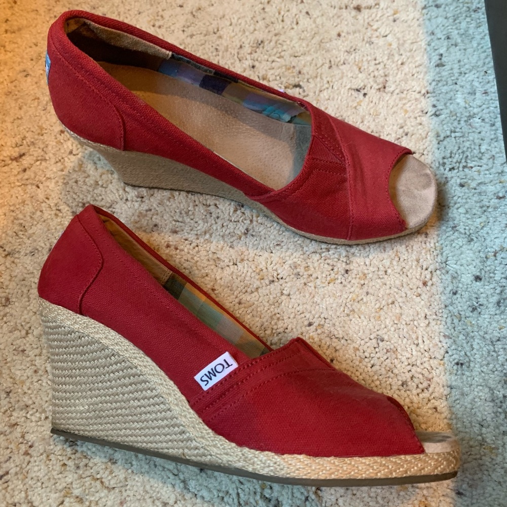 Red toms
